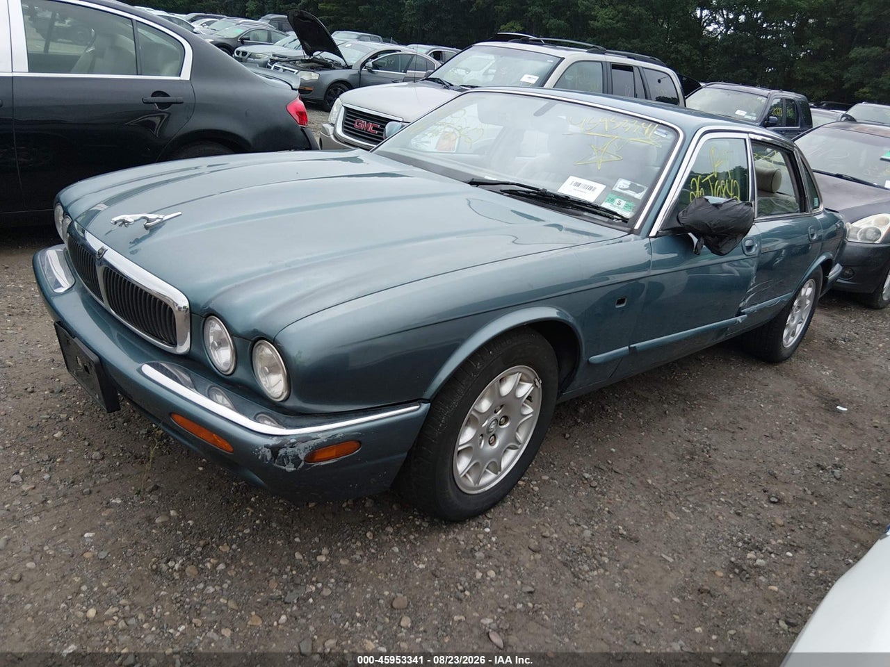 2001 JAGUAR XJ8 · 2/10