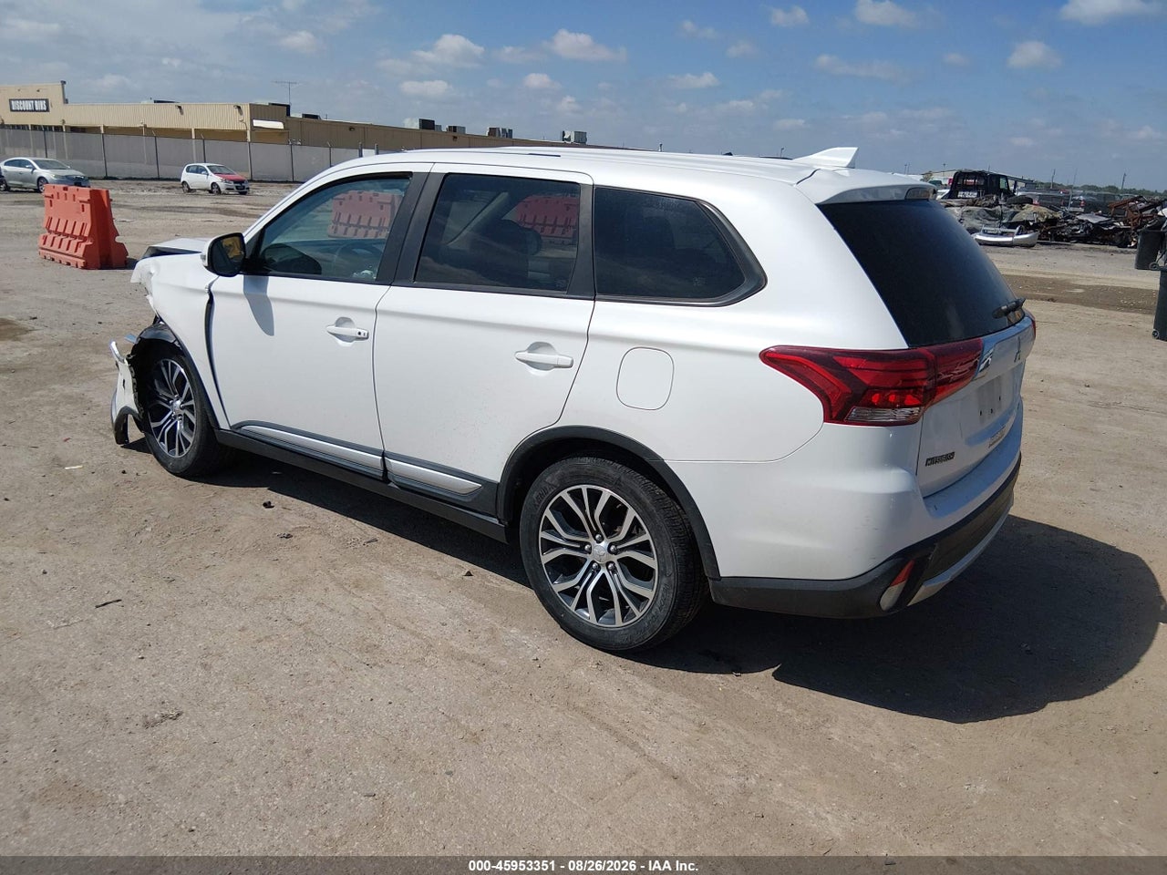 2017 MITSUBISHI OUTLANDER SE · 3/11