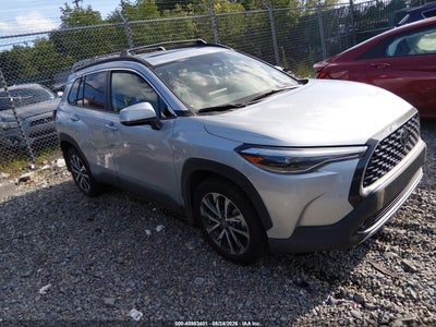 2023 TOYOTA COROLLA CROSS XLE
