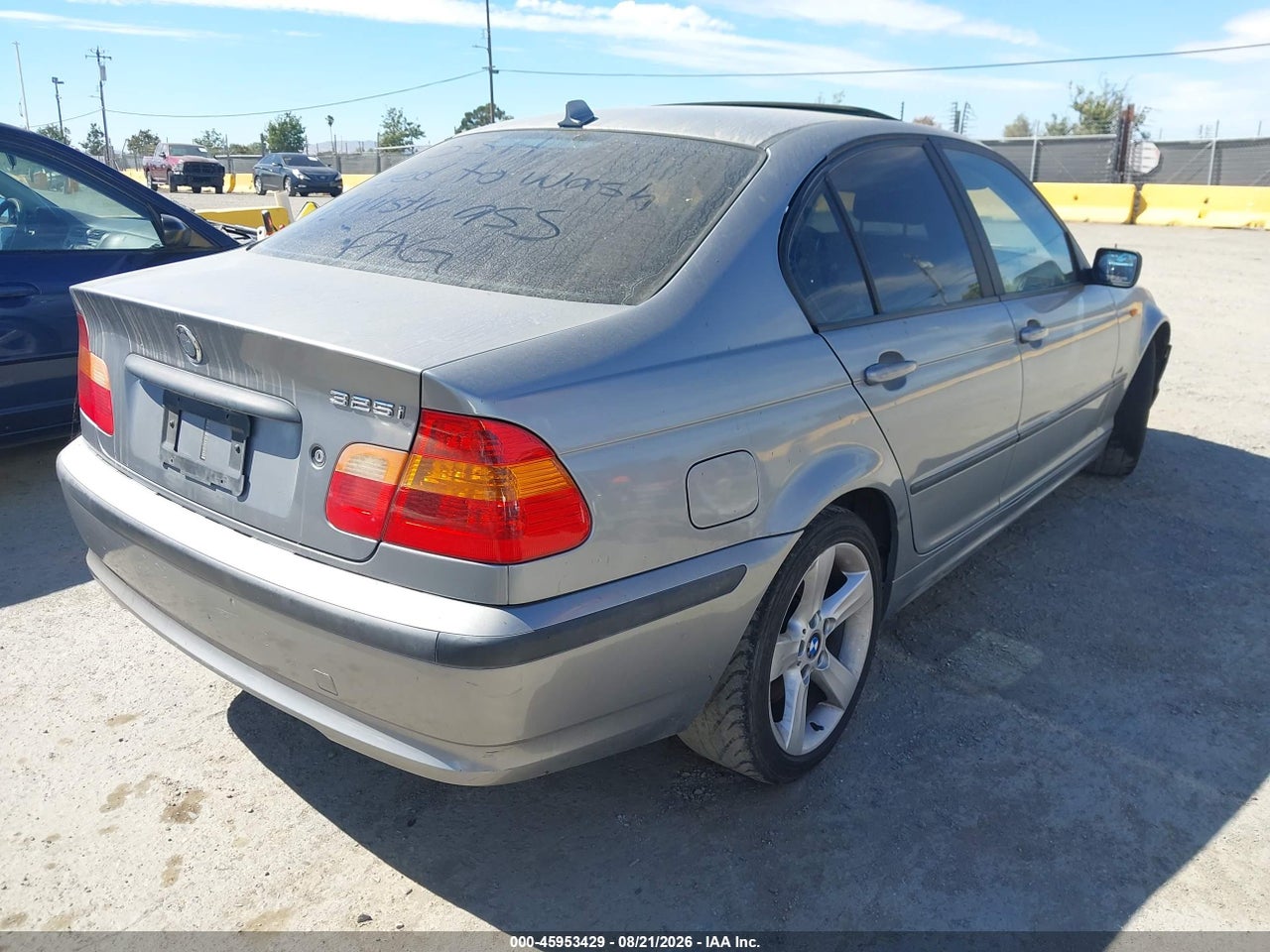2004 BMW 325I · 4/10