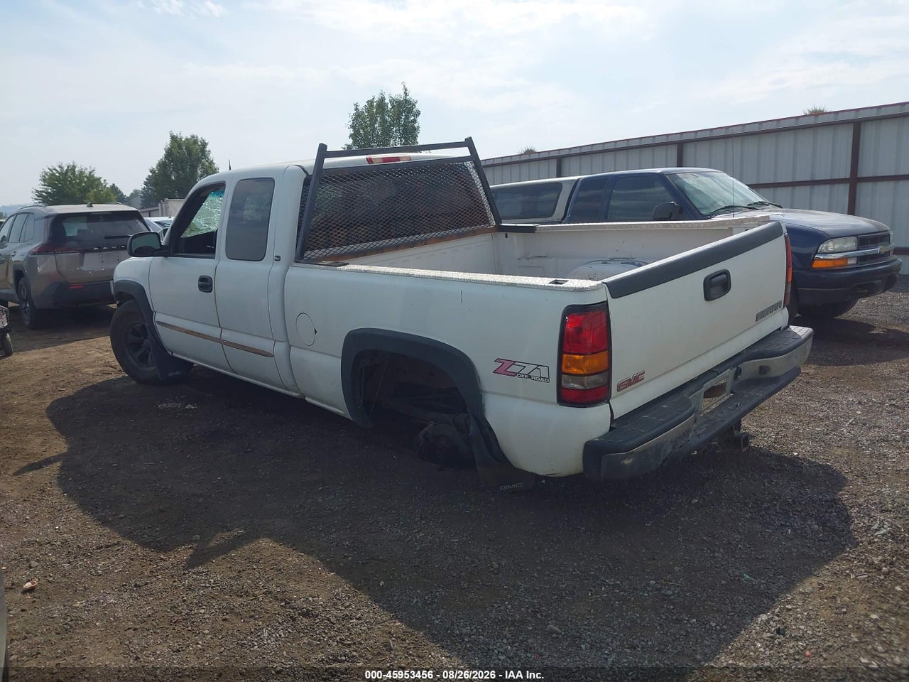 2004 GMC SIERRA 1500 SLE · 3/10