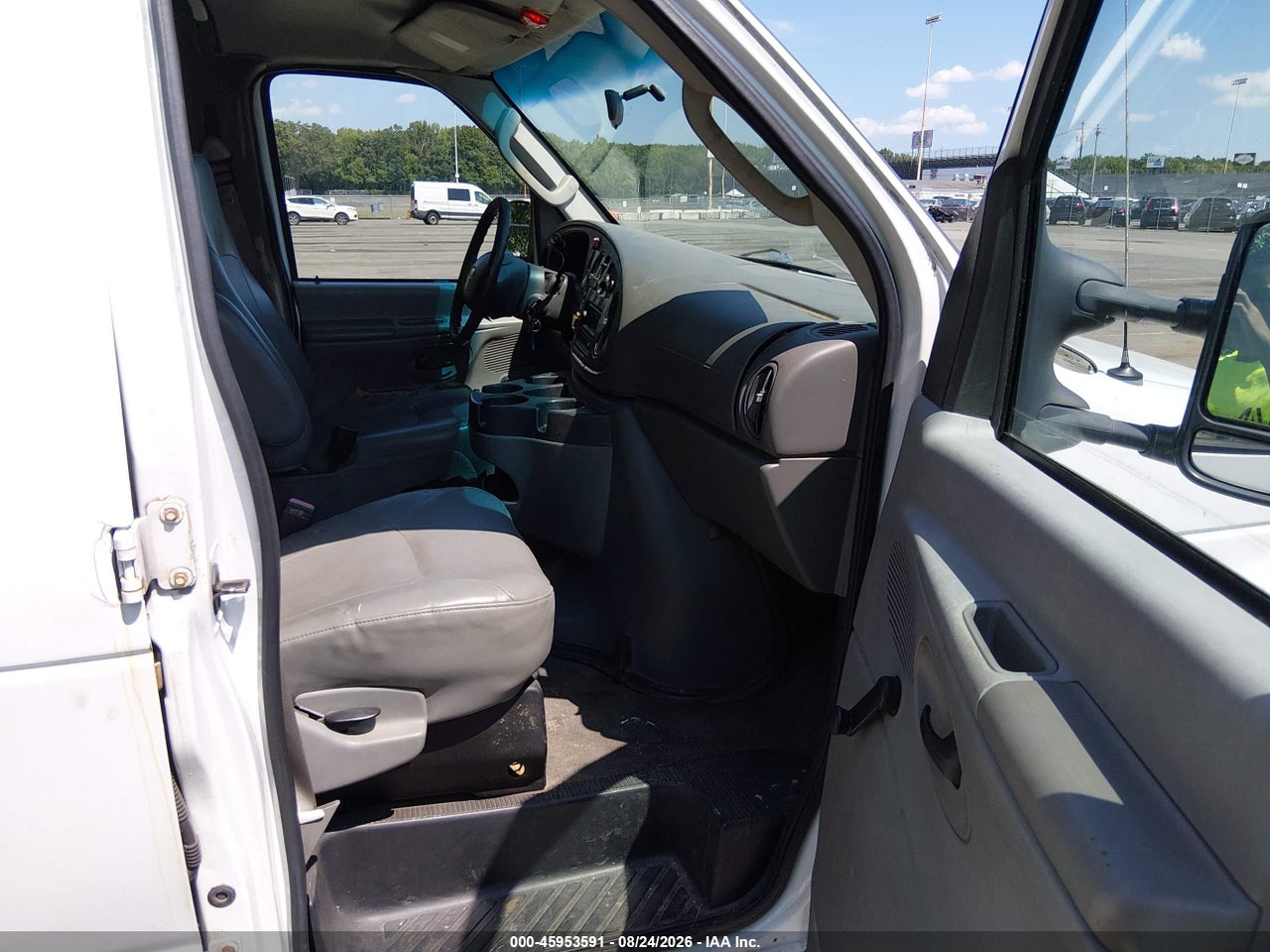 2007 FORD E-250 COMMERCIAL/RECREATIONAL · 5/11
