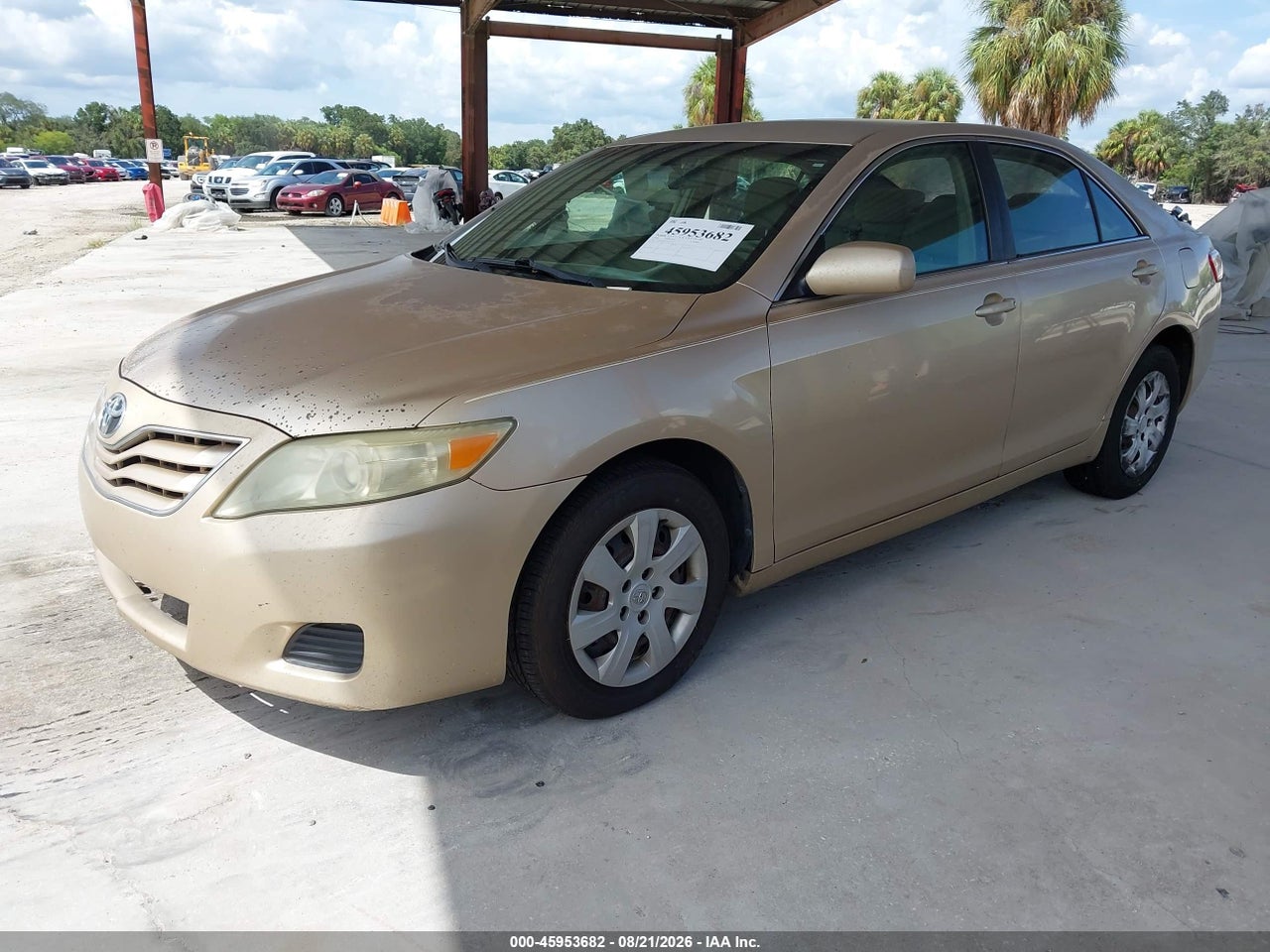 2010 TOYOTA CAMRY LE · 2/11