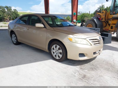 4T1BF3EK5AU****** · 2010 TOYOTA CAMRY LE