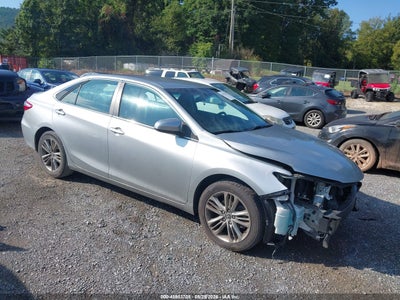 2016 TOYOTA CAMRY SE