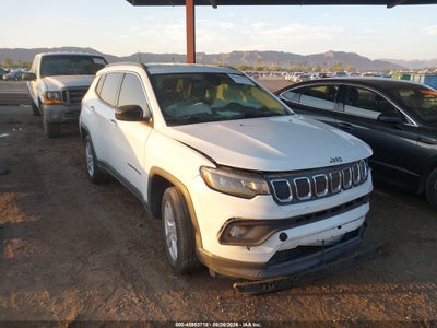3C4NJDBBXNT****** · 2022 JEEP COMPASS LATITUDE 4X4