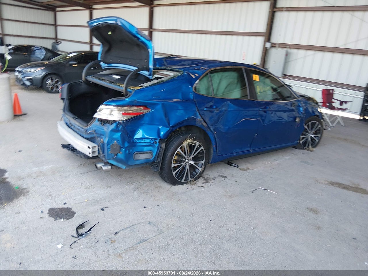 2018 TOYOTA CAMRY SE · 4/11