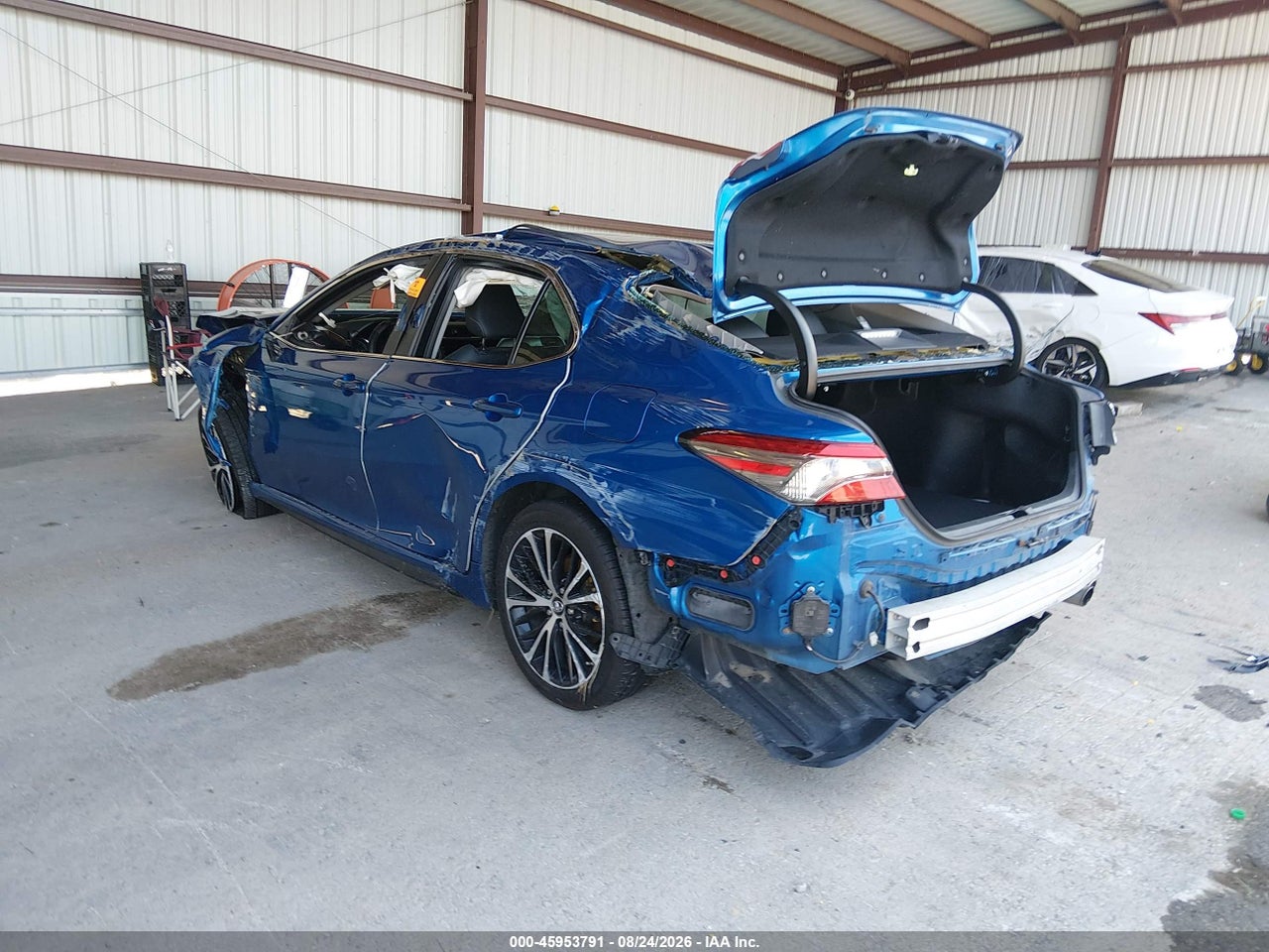 2018 TOYOTA CAMRY SE · 3/11