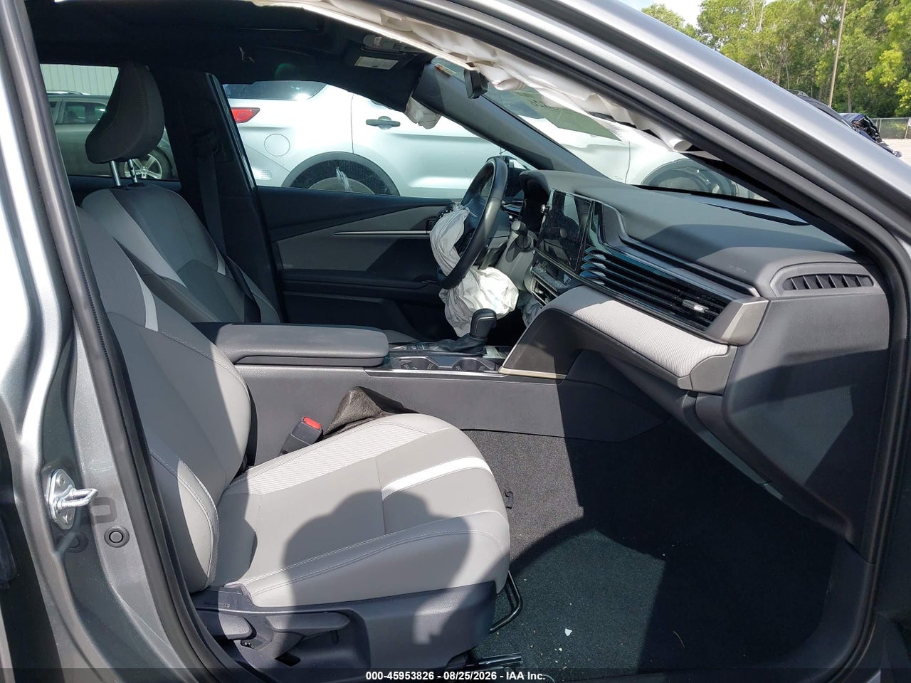 2025 TOYOTA CAMRY SE · 5/11