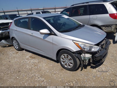 KMHCT5AE5HU****** · 2017 HYUNDAI ACCENT SE