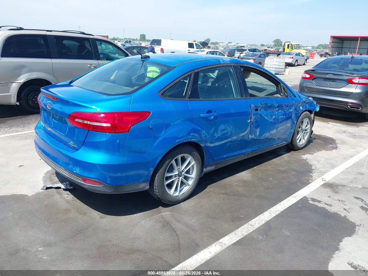 2016 FORD FOCUS SE · 4/11