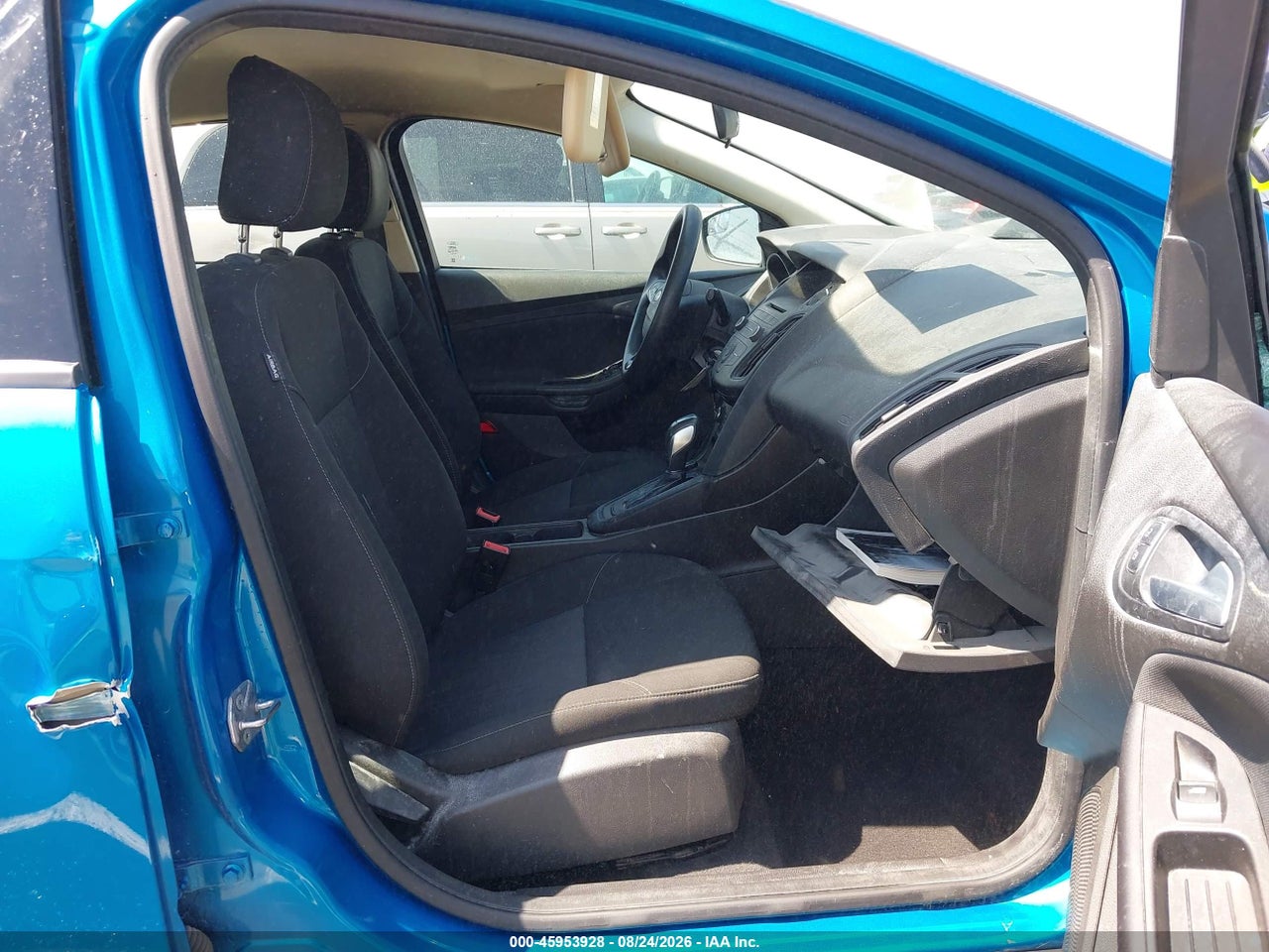 2016 FORD FOCUS SE · 5/11