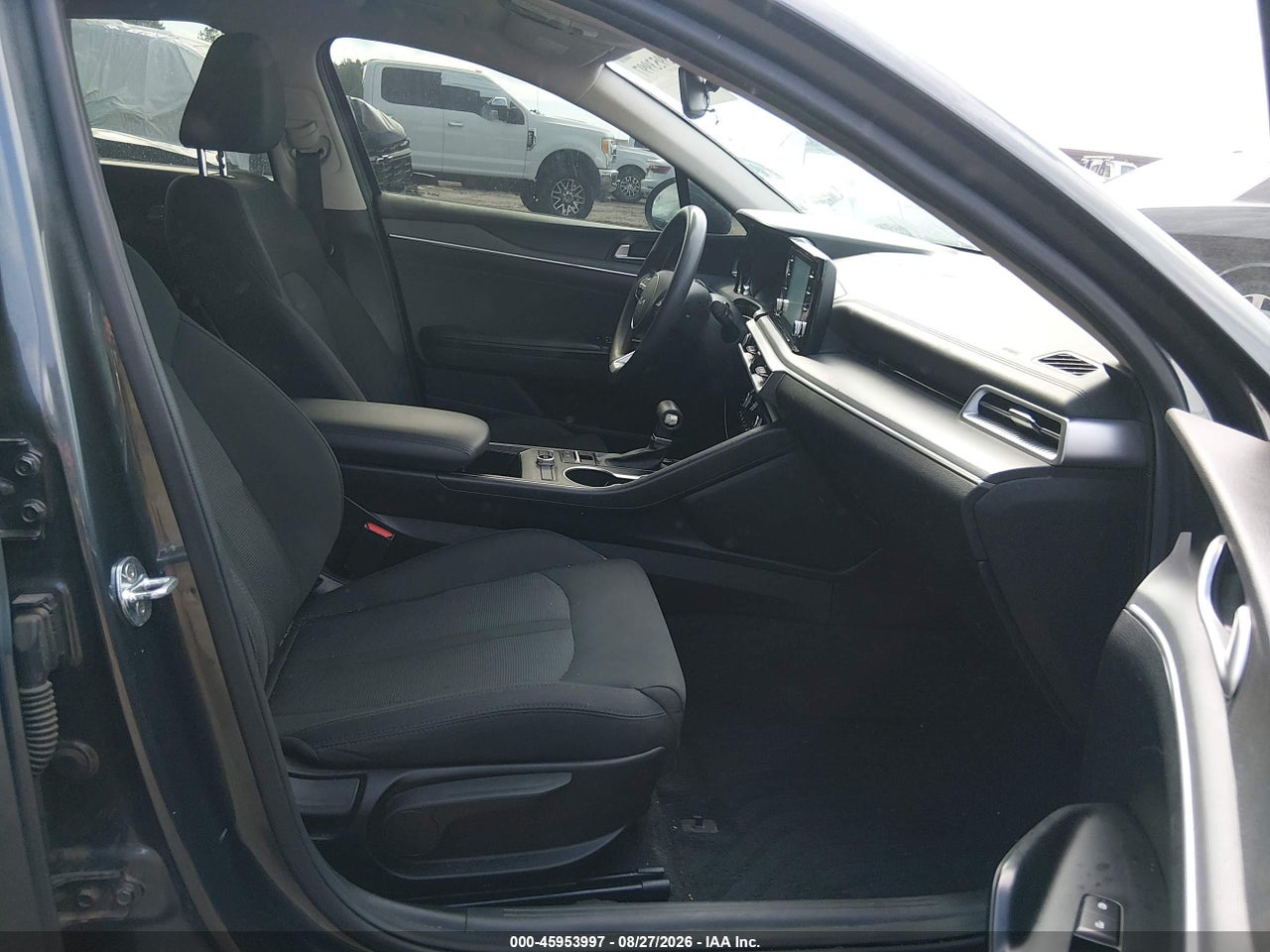 2022 KIA K5 LXS · 5/11