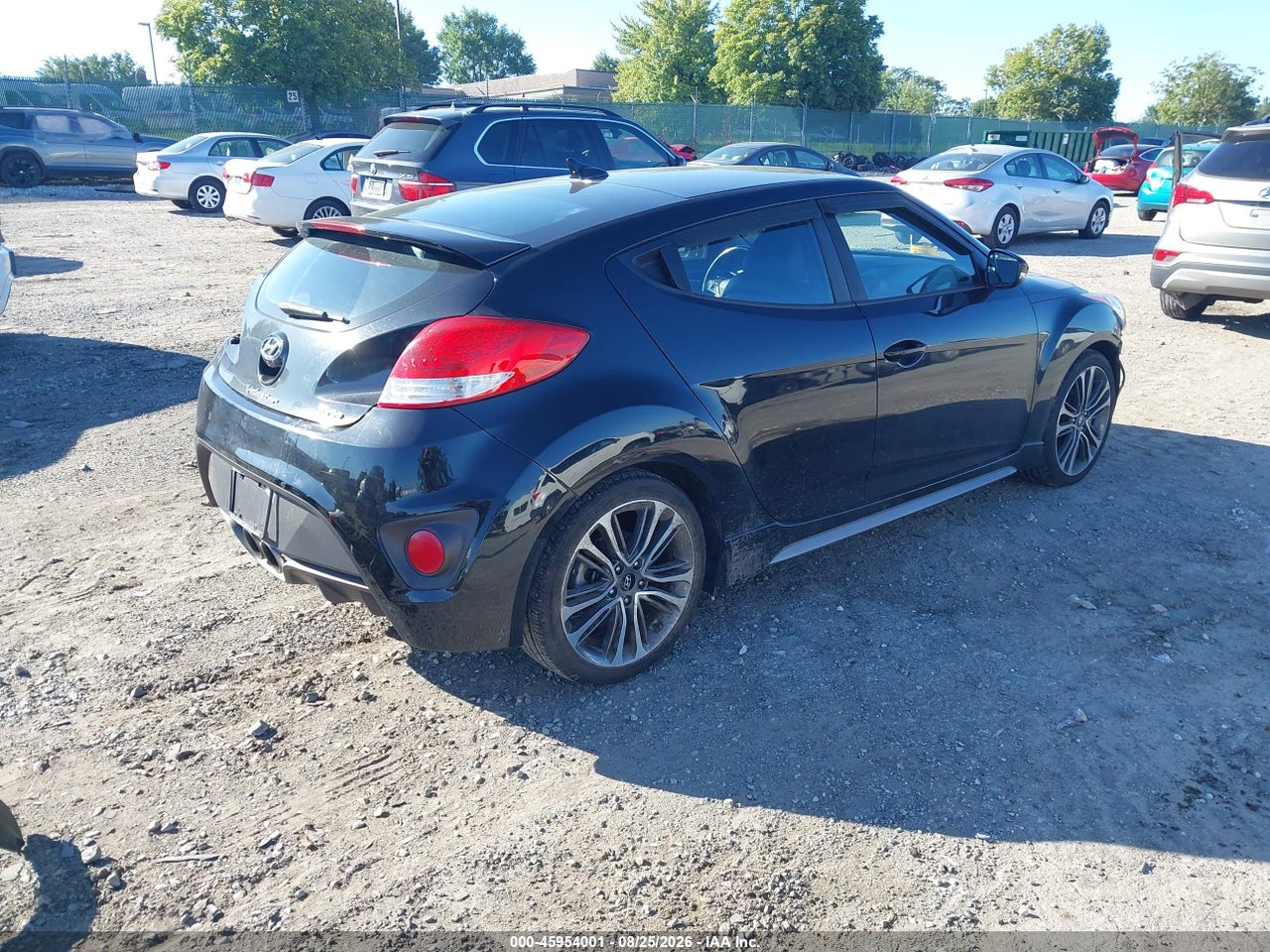 2017 HYUNDAI VELOSTER TURBO · 4/11