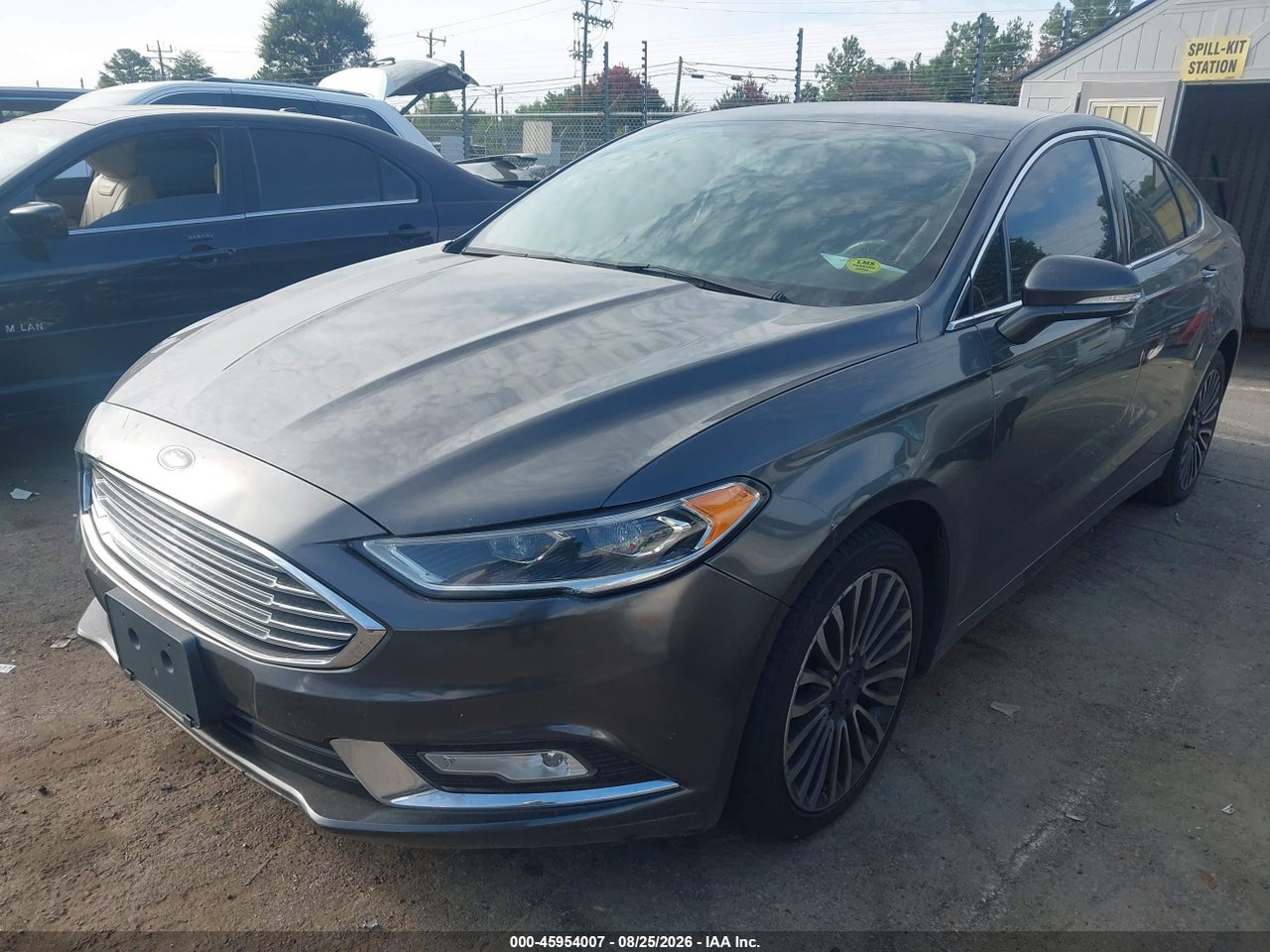 2017 FORD FUSION SE · 2/11