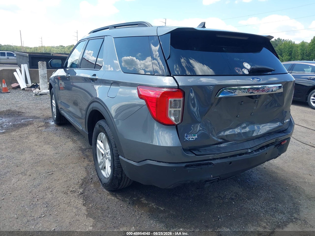 2023 FORD EXPLORER XLT · 3/11