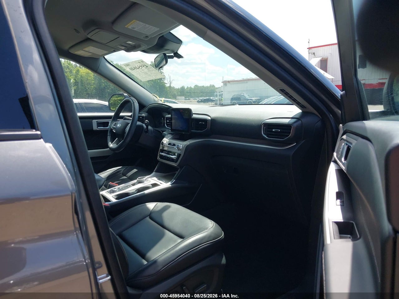 2023 FORD EXPLORER XLT · 5/11