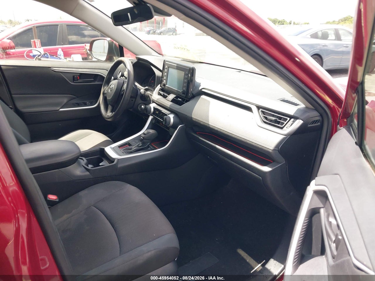 2019 TOYOTA RAV4 LE · 5/11