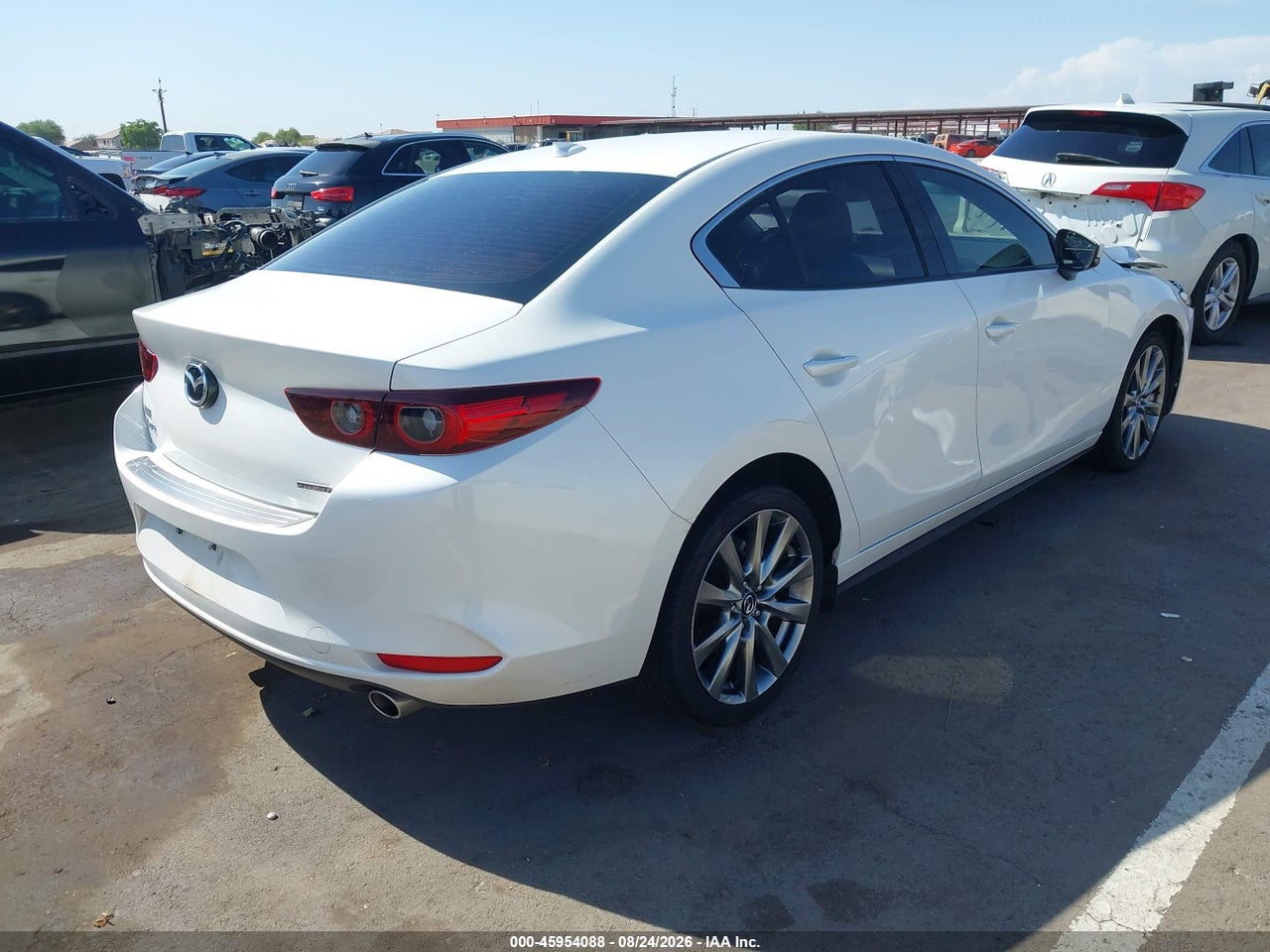 2022 MAZDA MAZDA3 PREMIUM · 4/11