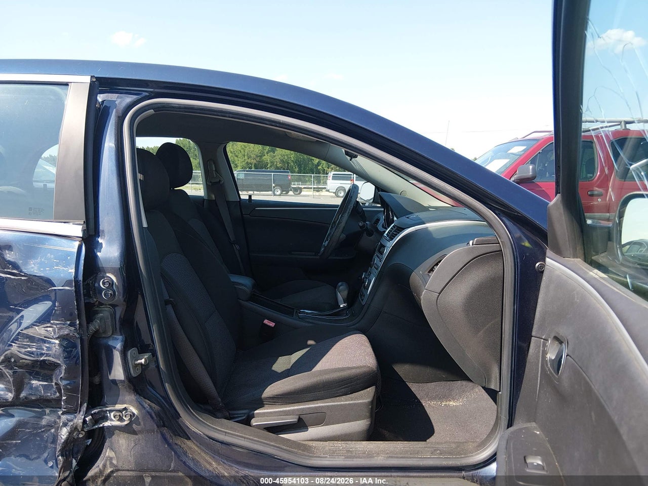 2010 CHEVROLET MALIBU LT · 5/11