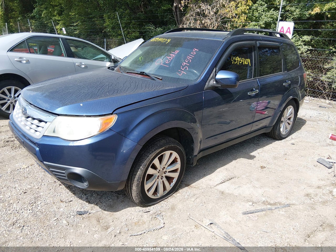 2011 SUBARU FORESTER 2.5X PREMIUM · 2/11