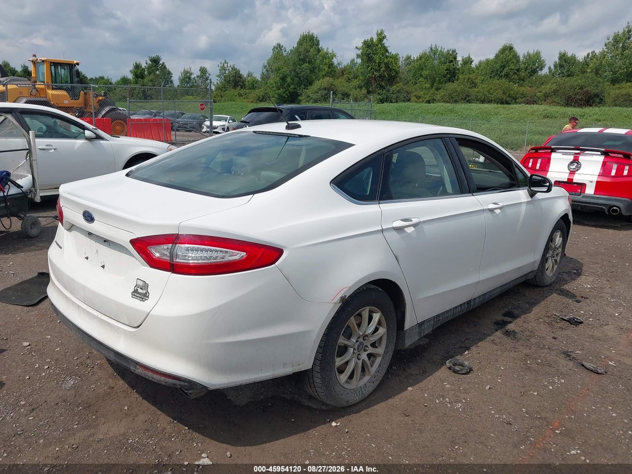2016 FORD FUSION S · 4/11