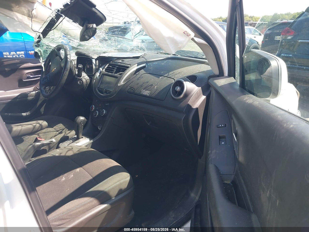 2016 CHEVROLET TRAX LS · 5/11