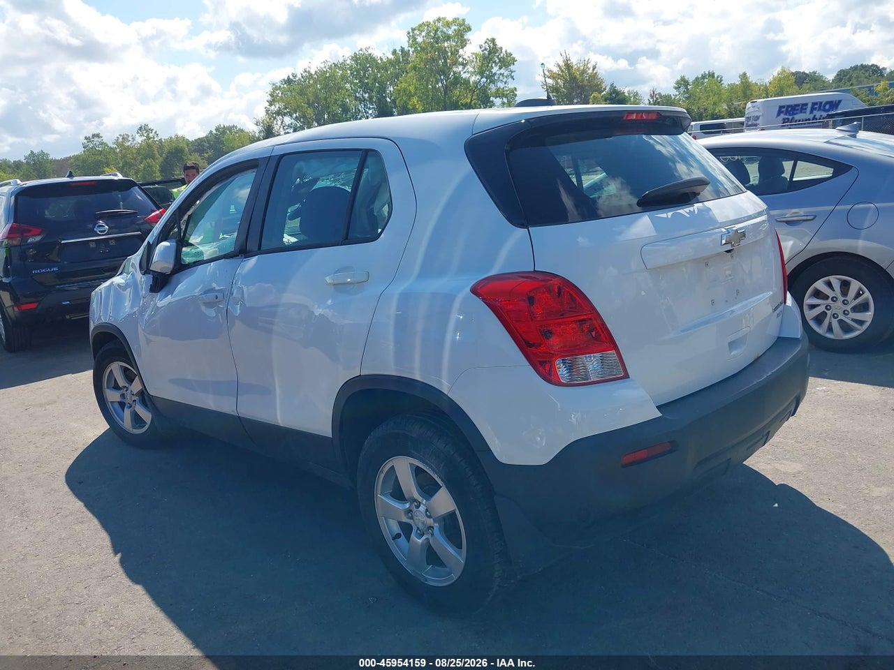 2016 CHEVROLET TRAX LS · 3/11