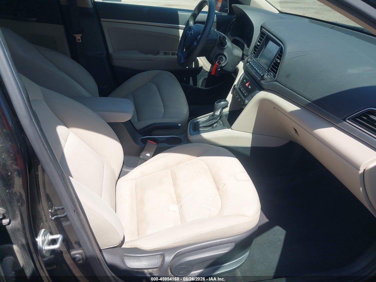 2018 HYUNDAI ELANTRA SEL · 5/11