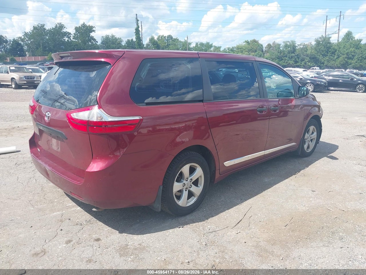2015 TOYOTA SIENNA L 7 PASSENGER · 4/11