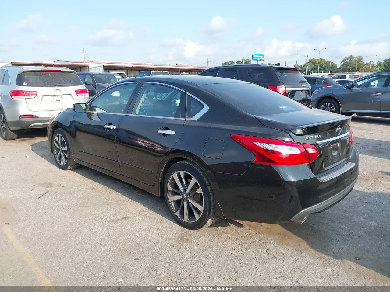2016 NISSAN ALTIMA 2.5 SR · 3/11