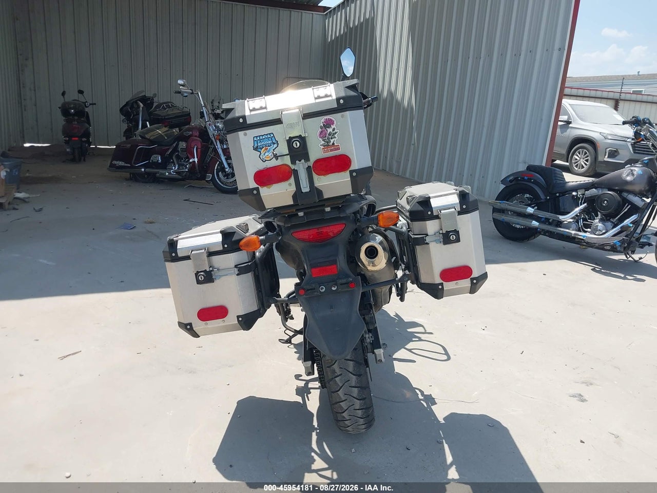 2013 SUZUKI DL650 A · 6/11