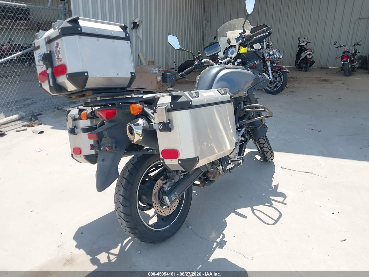 2013 SUZUKI DL650 A · 4/11