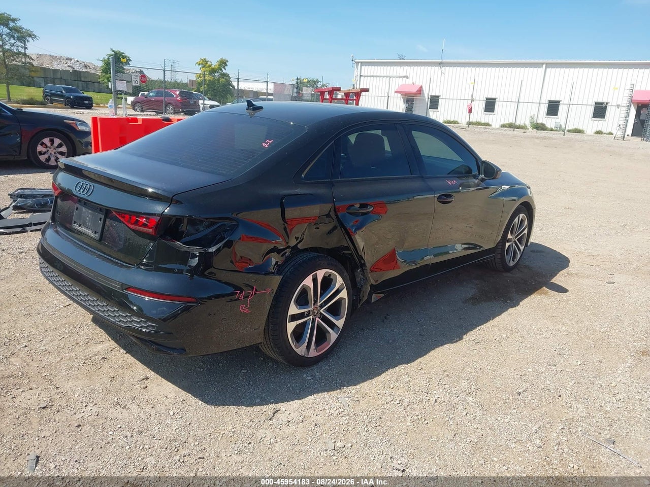 2025 AUDI A3 PREMIUM 40 TFSI QUATTRO S TRONIC · 4/11