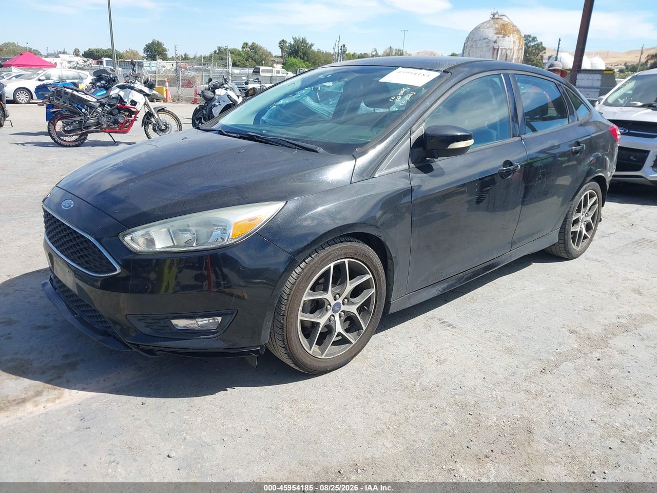 2015 FORD FOCUS SE · 2/11