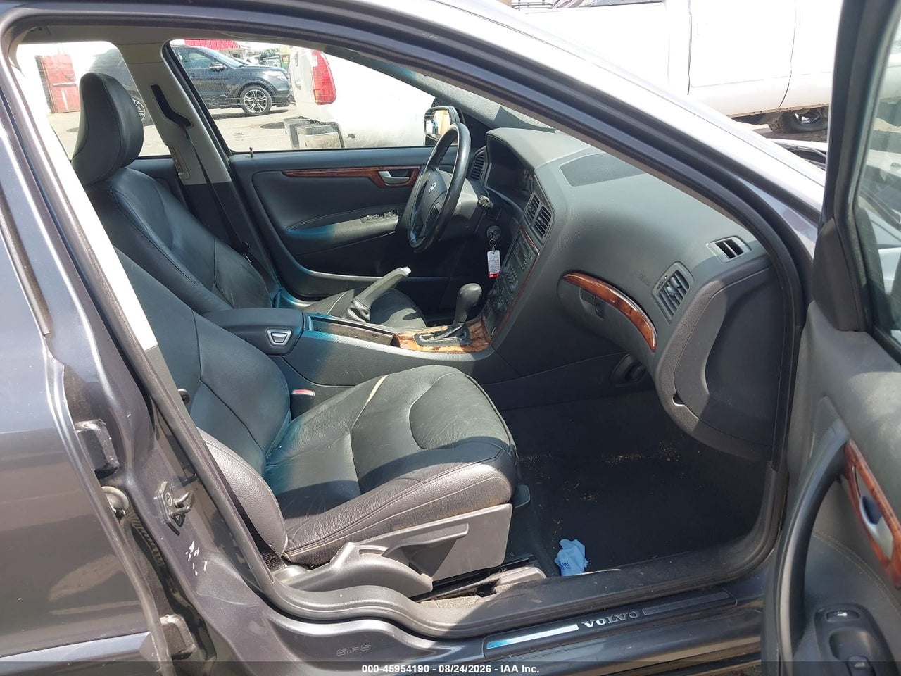 2006 VOLVO V70 2.4 · 5/11
