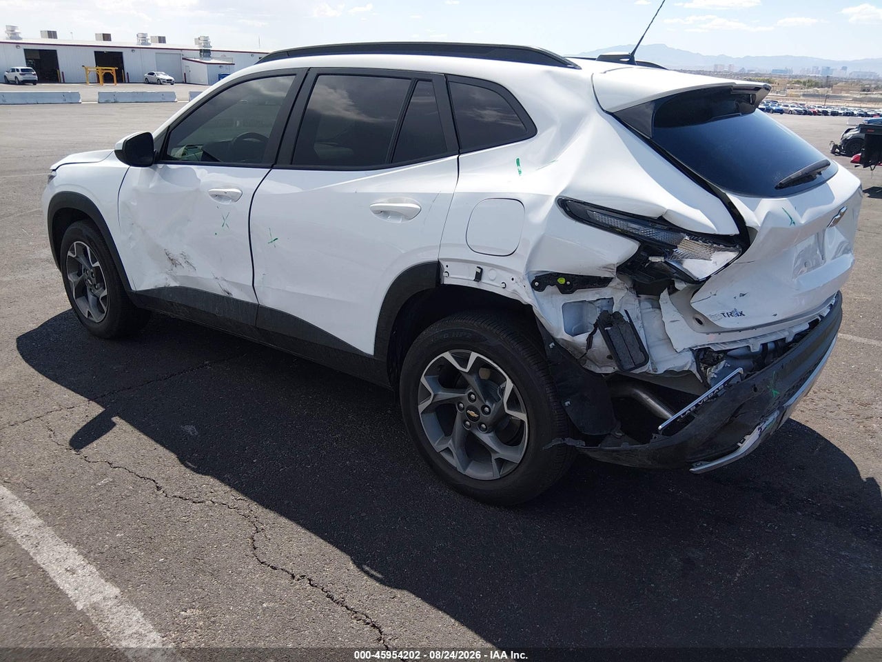 2025 CHEVROLET TRAX FWD LT · 3/11