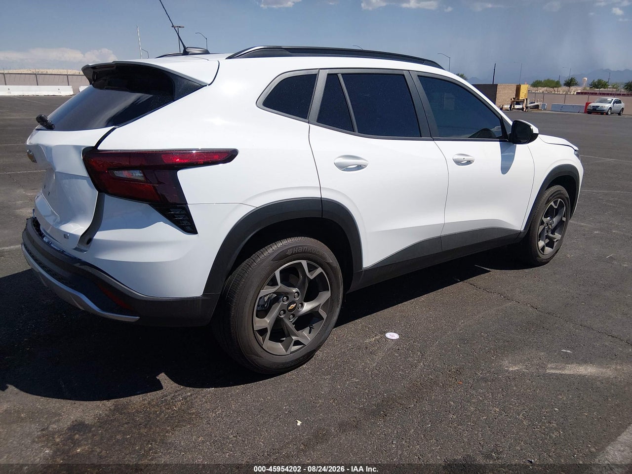 2025 CHEVROLET TRAX FWD LT · 4/11