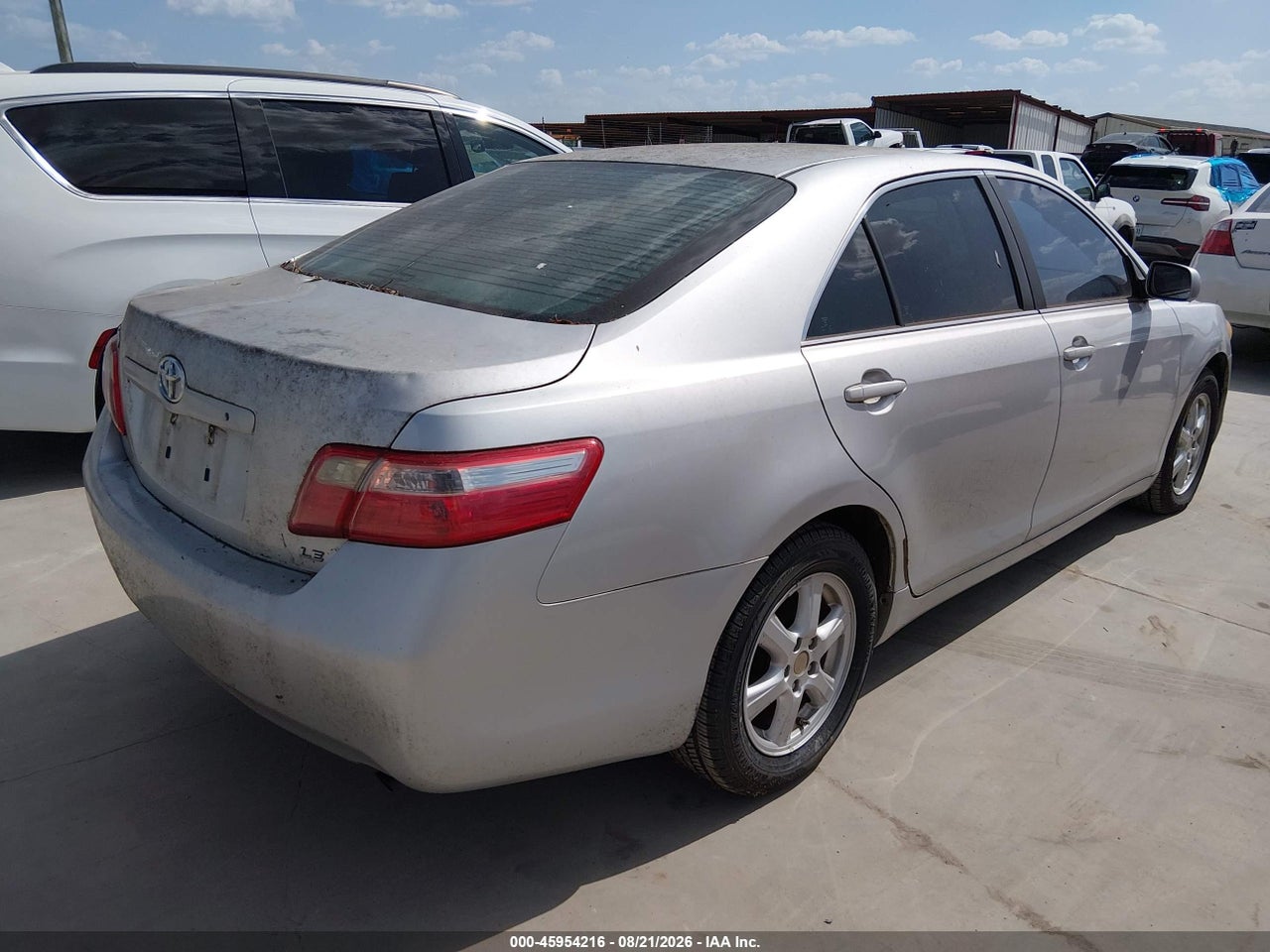 2008 TOYOTA CAMRY LE · 4/11