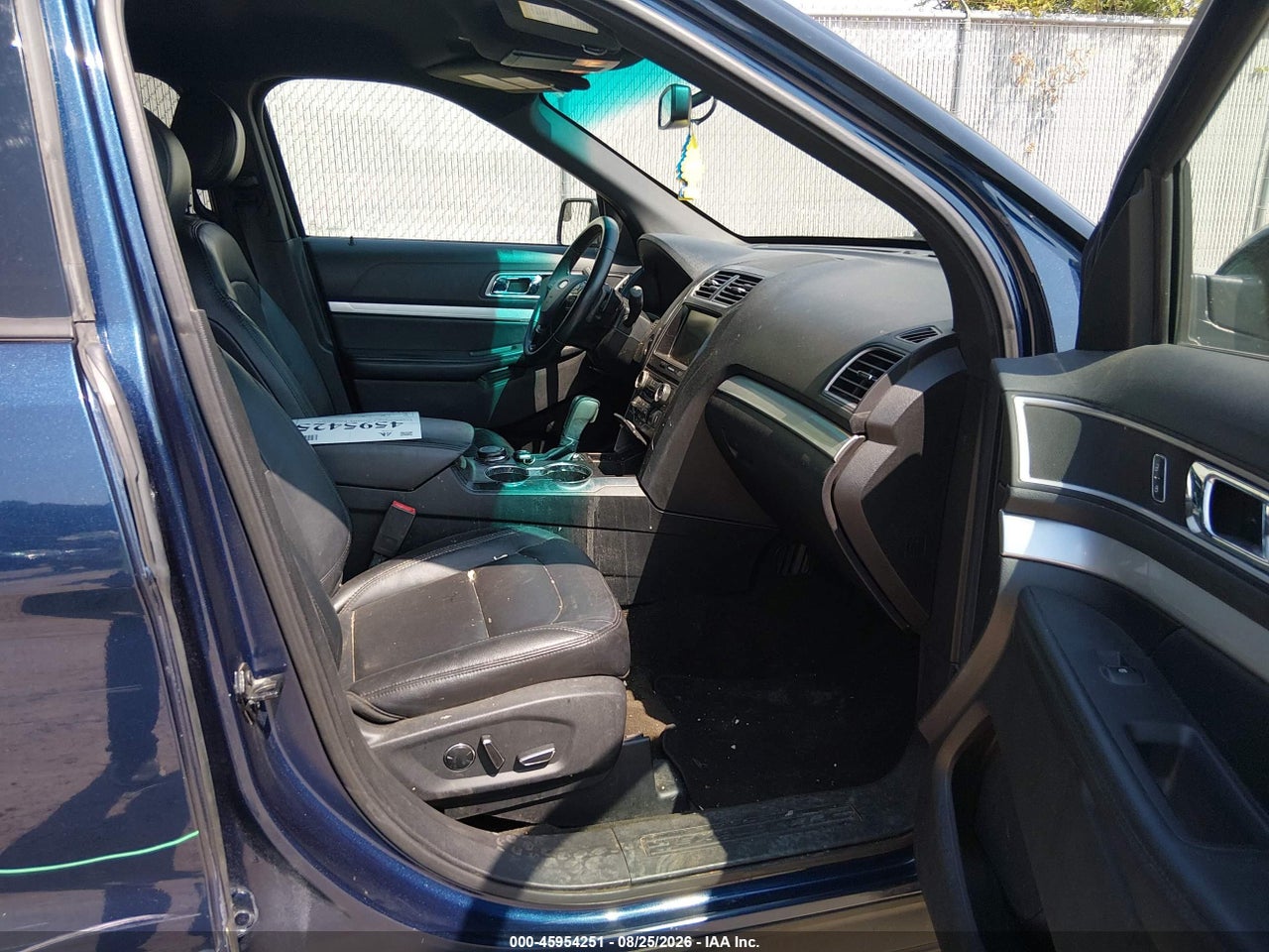 2016 FORD EXPLORER XLT · 5/11
