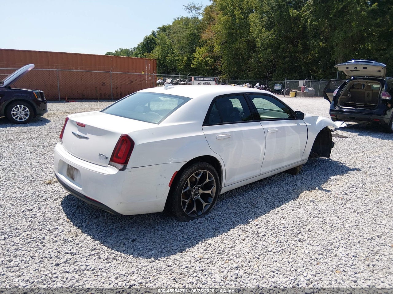 2016 CHRYSLER 300 300S · 4/11