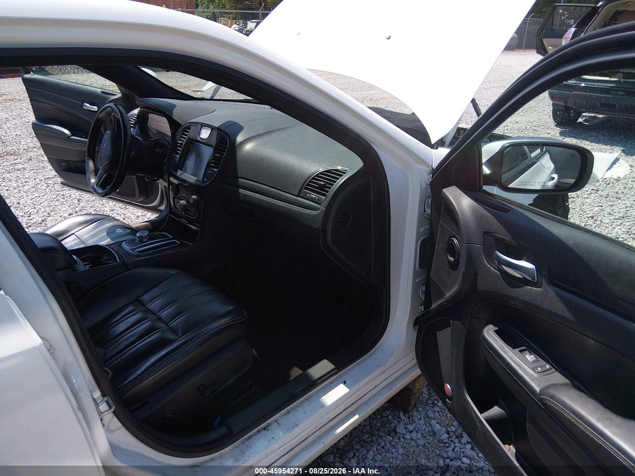 2016 CHRYSLER 300 300S · 5/11
