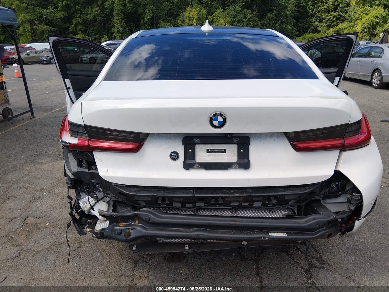 2021 BMW 330I XDRIVE · 6/10