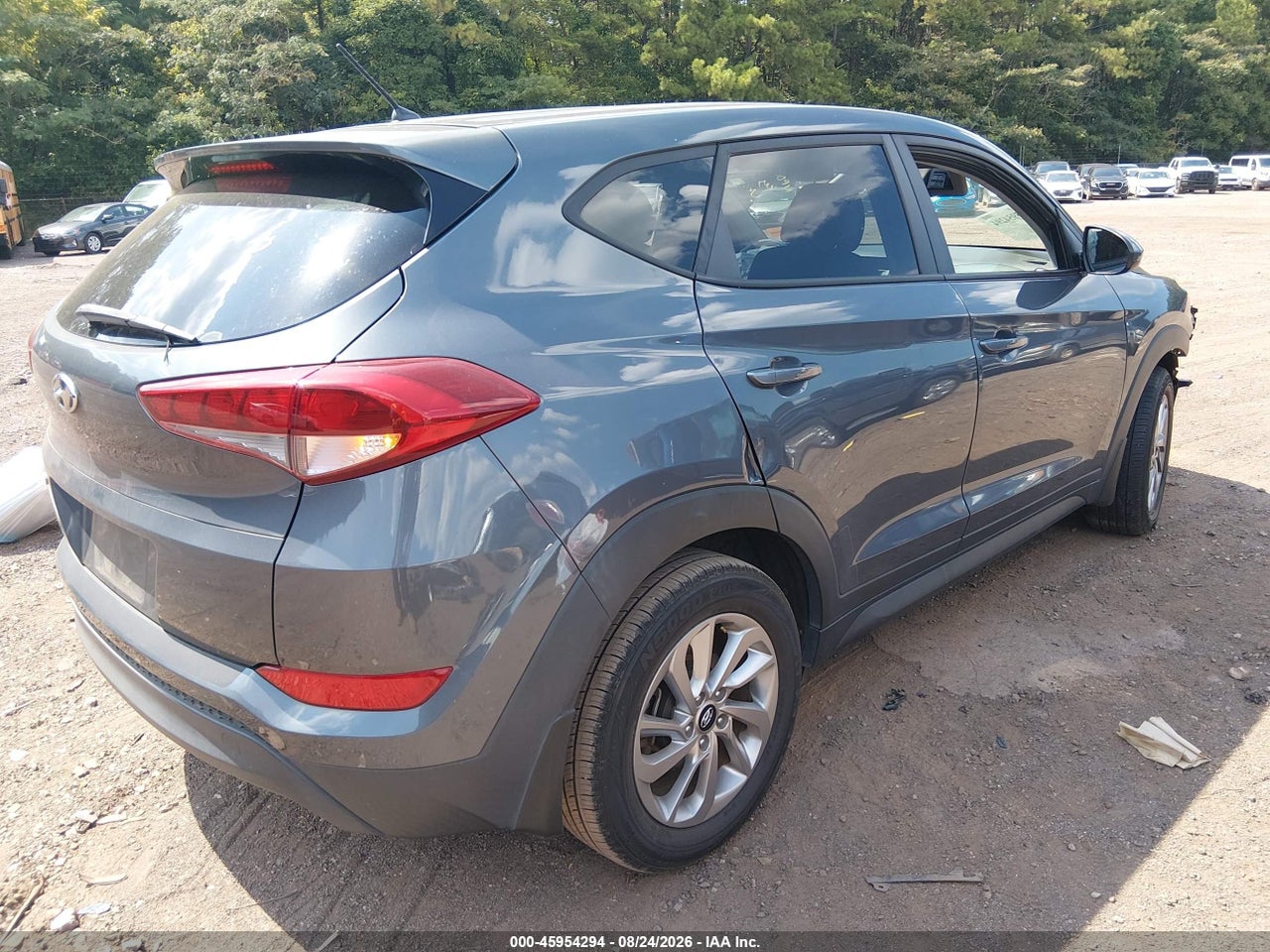 2018 HYUNDAI TUCSON SE · 4/11
