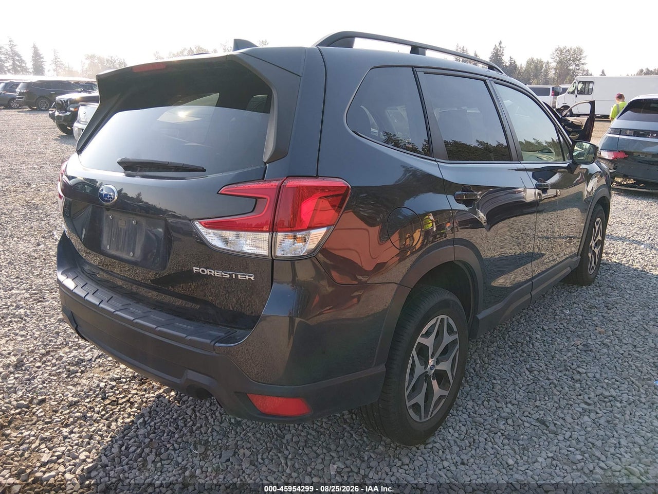 2019 SUBARU FORESTER PREMIUM · 4/11