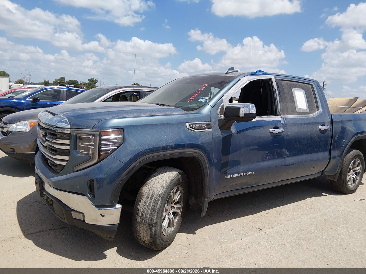 2024 GMC SIERRA 1500 2WD  SHORT BOX SLT · 2/10