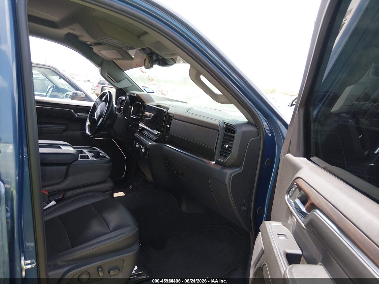 2024 GMC SIERRA 1500 2WD  SHORT BOX SLT · 5/10