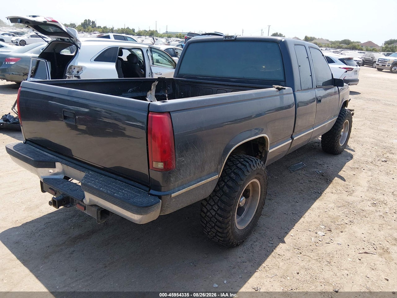 1993 CHEVROLET GMT-400 K1500 · 4/11