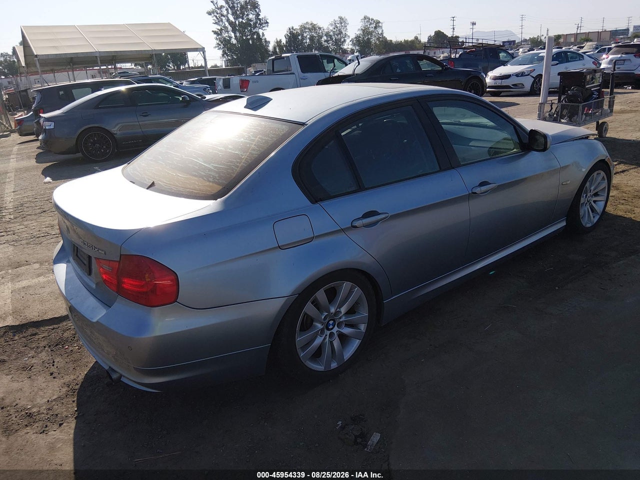 2011 BMW 335I XDRIVE · 4/11