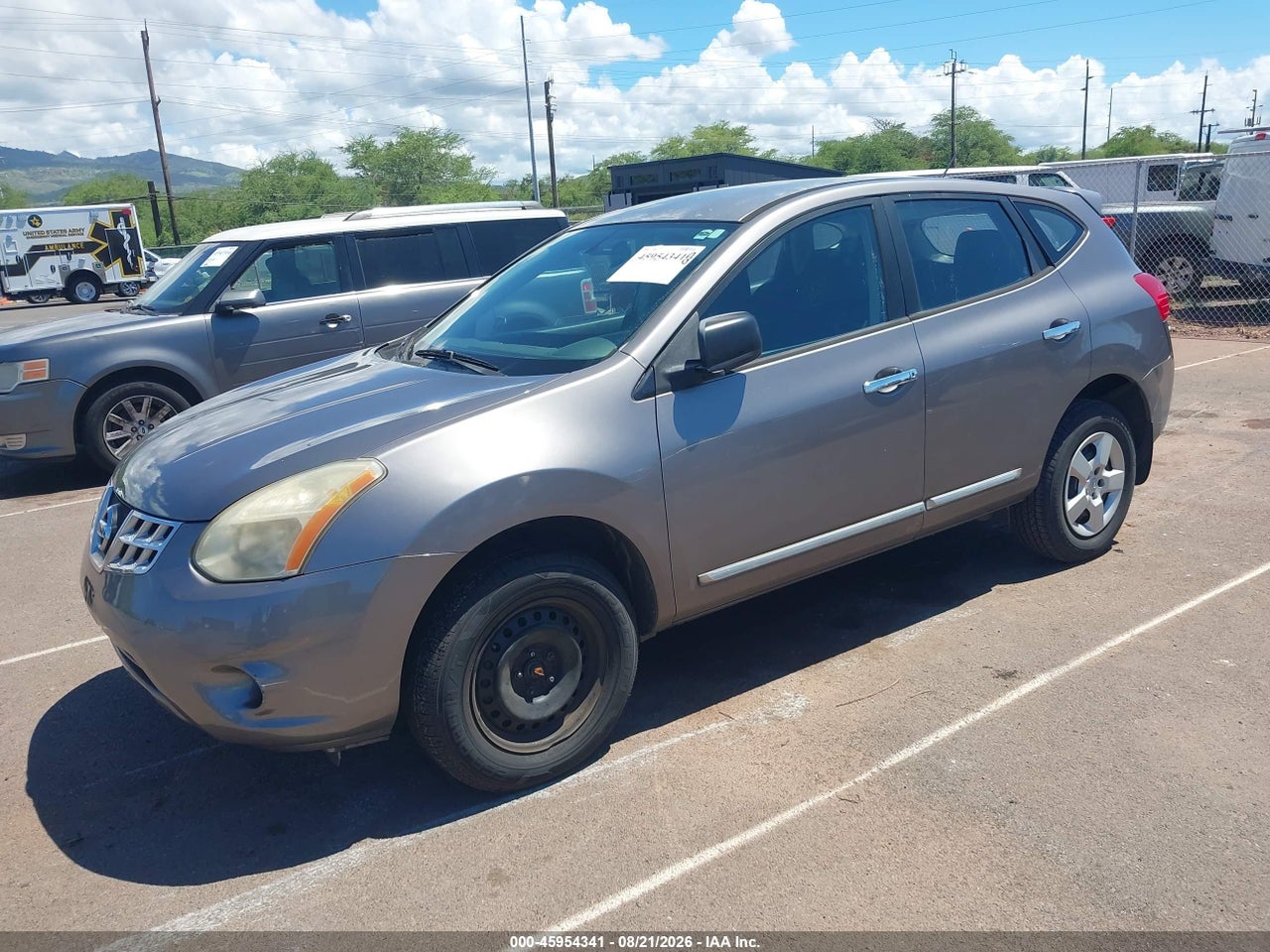 2013 NISSAN ROGUE S · 2/11
